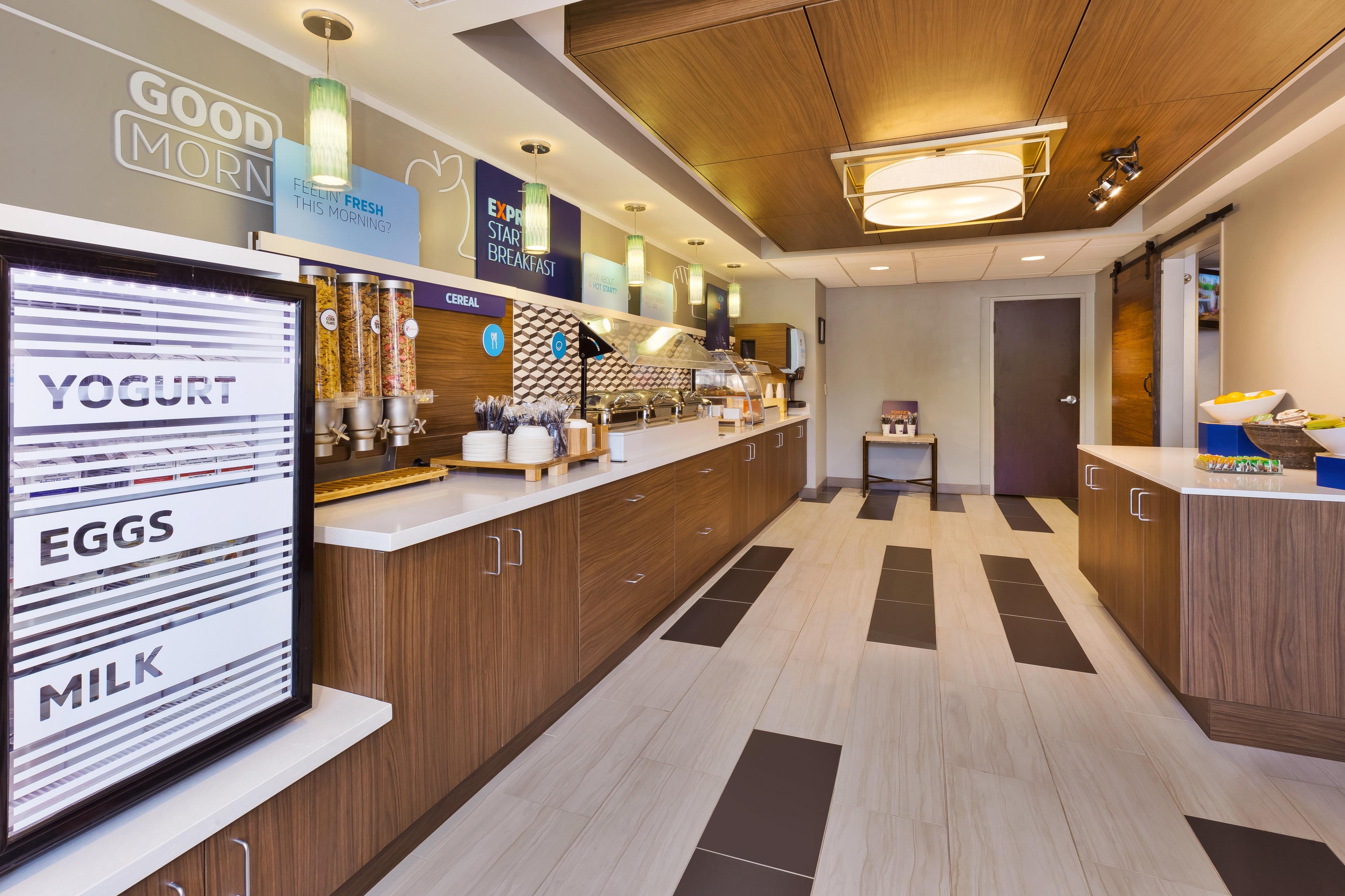 Holiday Inn Express - Waldorf By Ihg Exterior photo