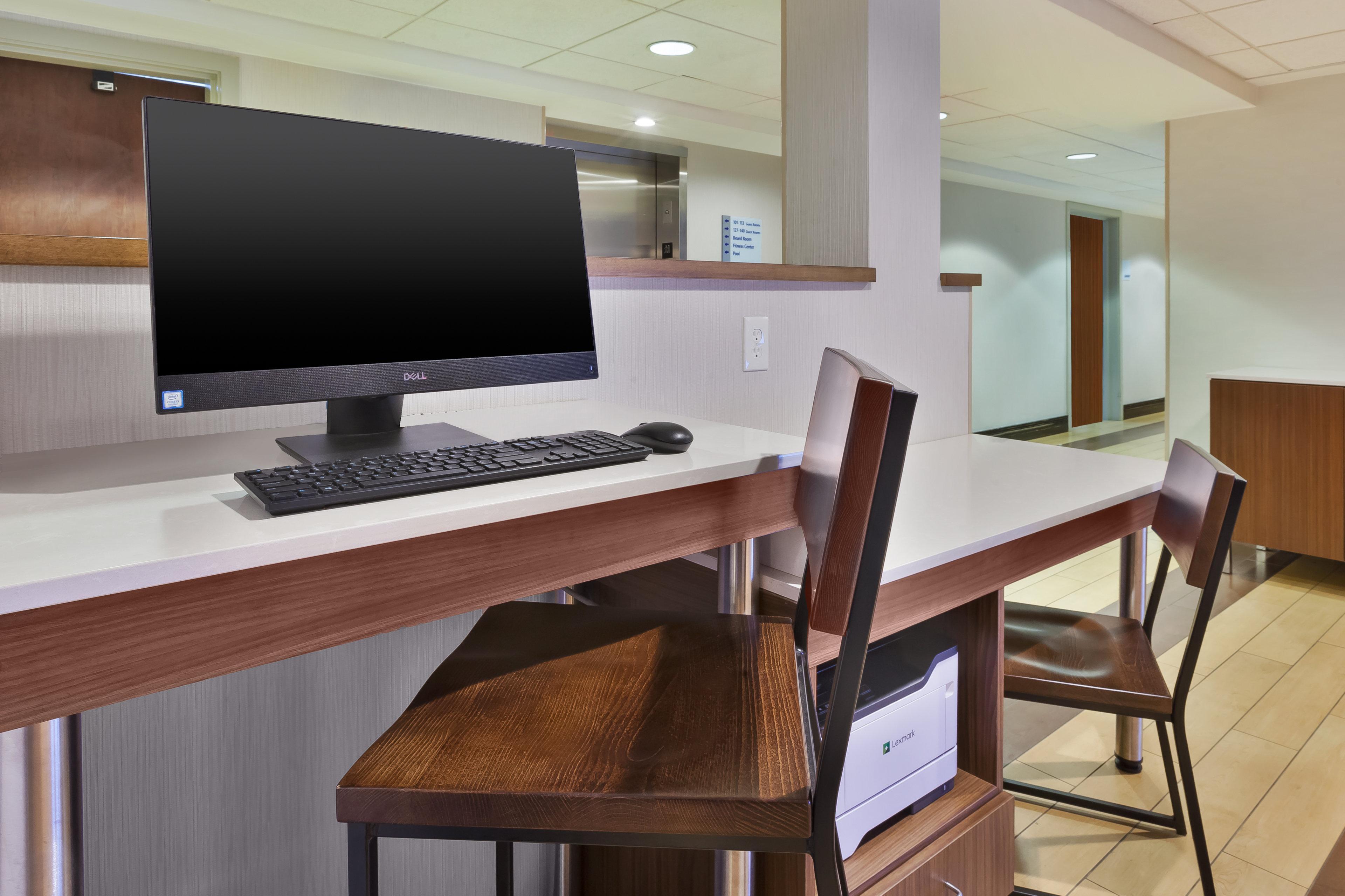 Holiday Inn Express - Waldorf By Ihg Exterior photo