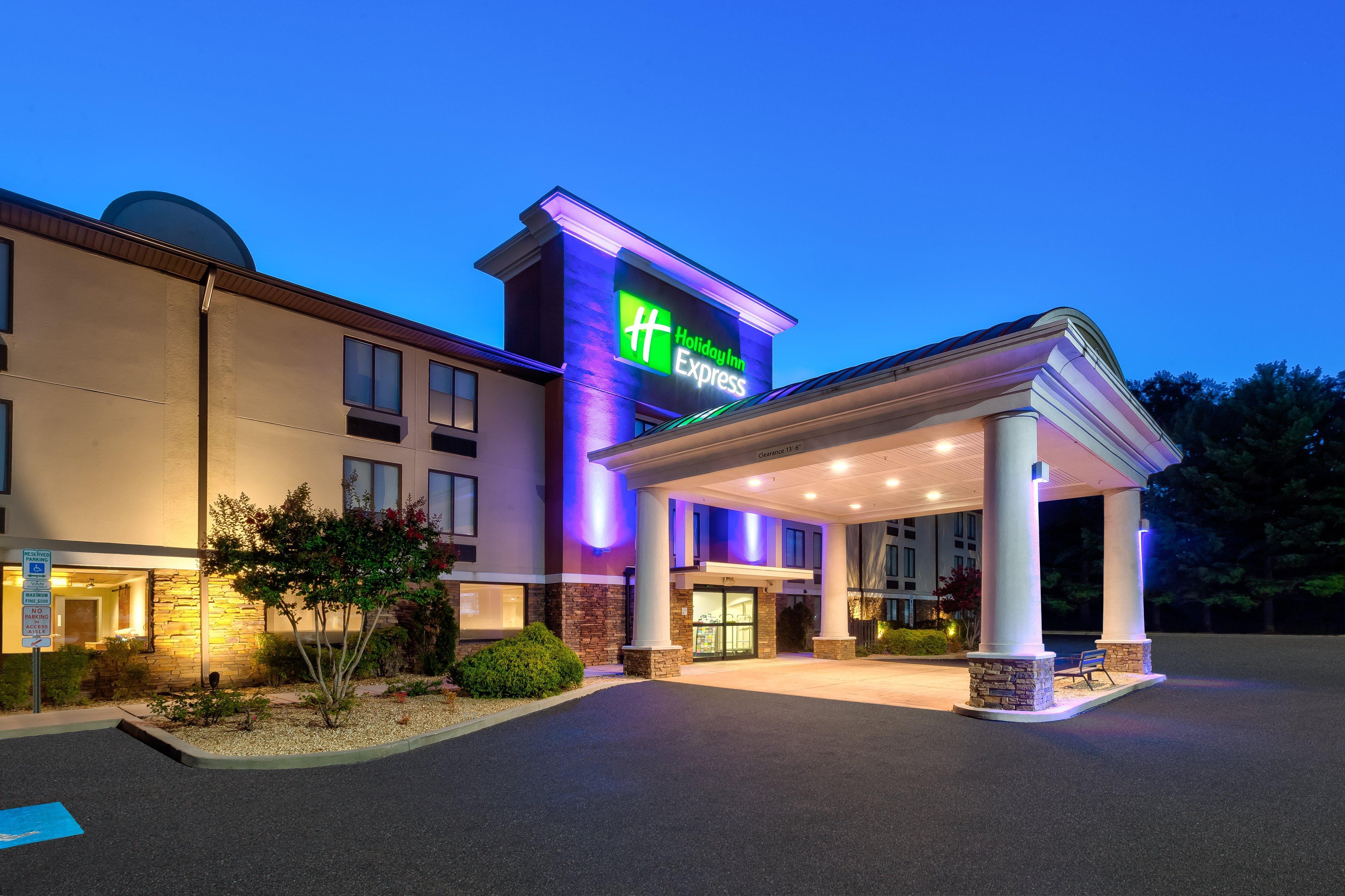 Holiday Inn Express - Waldorf By Ihg Exterior photo